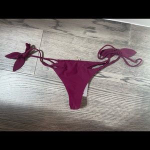 benoa NEW WITH TAGS bottoms wine